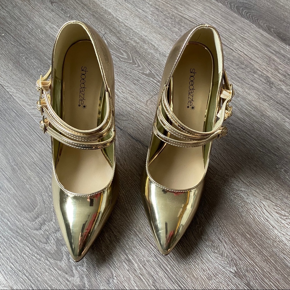 Super Fun ✨Gold✨ Pointed Toe Heels!!